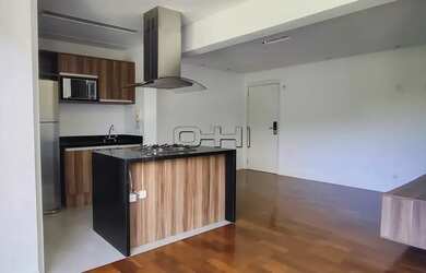 Imagem: O apartamento possui 1 Dormitório, 1 Banheiro, 1 Vaga na garagem