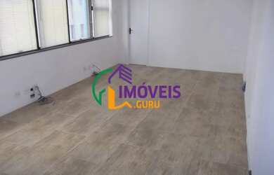 Imagem: O depósito possui 1 Vaga na garagem e 32m² de Área e está