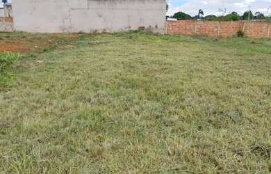 Imagem: O terreno possui 400m² de Área e está localizado em Ponte