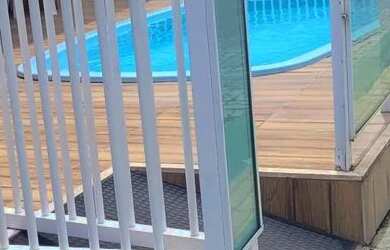 Imagem: O quarto possui 1 Dormitório, Acomodam 4 pessoas, 2 Vagas na