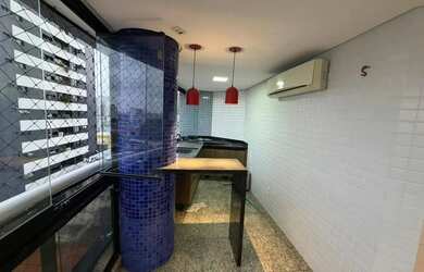 Imagem: O apartamento possui 4 Dormitórios, 5 Banheiros, 3 Vagas na