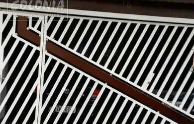 Imagem: A casa possui 3 Dormitórios, 4 Banheiros, 2 Vagas na garagem