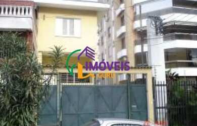 Imagem: O depósito possui 2 Vagas na garagem e 250m² de Área e está