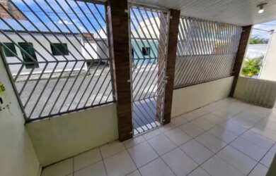 Imagem: A casa possui 2 Dormitórios, 1 Banheiro, 1 Vaga na garagem