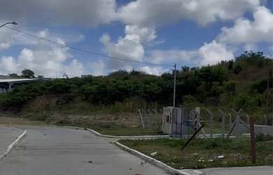 Imagem: O terreno possui 140m² de Área e está localizado em Centro