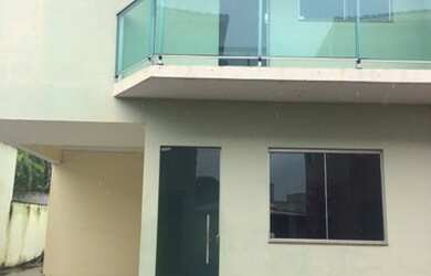 Imagem: A casa em condomínio possui 3 Dormitórios, 3 Banheiros, 2