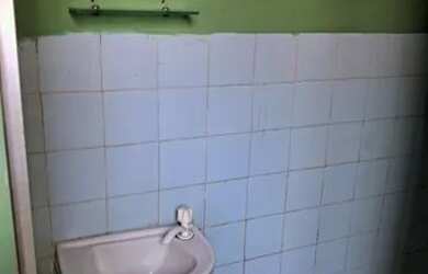 Imagem: A casa possui 3 Dormitórios, 1 Banheiro e está localizado