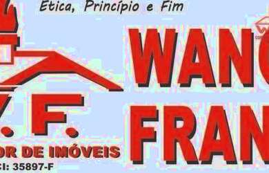 Imagem: A casa possui 2 Dormitórios, 1 Banheiro, 2 Vagas na garagem