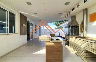 Imagem: A casa em condomínio possui 3 Dormitórios, 4 Banheiros, 4