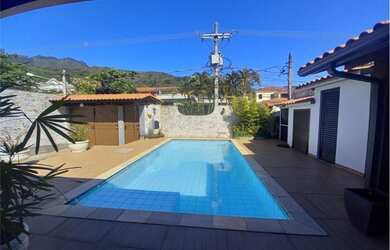 Imagem 1: Casa Espetacular em Condomínio na Freguesia