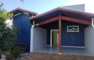 Imagem: A casa em condomínio possui 3 Dormitórios, 3 Banheiros, 2