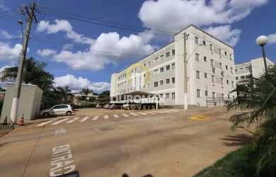 Imagem 1: Apto mobiliado c/ 2 dormitórios, venda por R$ 185.000 ou aluguel por R$ 1.500/mês - Cond