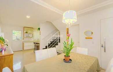 Imagem: A casa possui 3 Dormitórios, 2 Banheiros, 2 Vagas na garagem