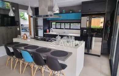 Imagem 3: Casa com 6 Quartos à Venda, 443 m² por R$ 3.500.000 - Itaipu - Niterói/RJ