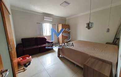 Imagem 15: Casa Padrão. Churrasqueira, Área de serviço, 241m² de Áreae1 Vaga...