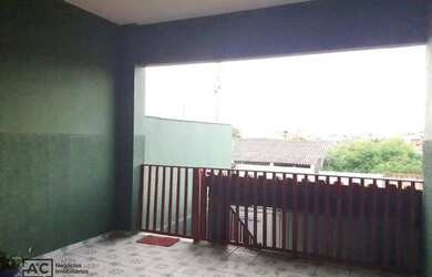 Imagem: A casa à venda possui 2 Dormitórios, 1 Banheiro, 3 Vagas na