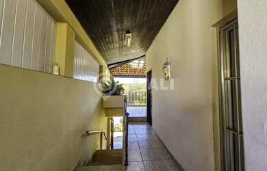 Imagem 9: Casa de rua - / Residencial / Loteamento Rei de Ouro