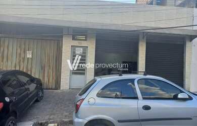 Imagem: A casa possui 2 Dormitórios, 4 Banheiros, 1 Vaga na garagem