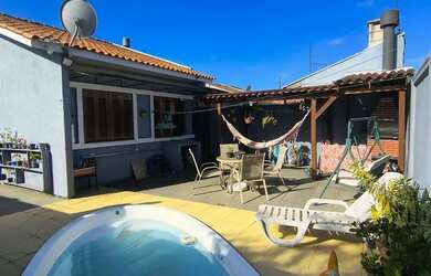 Imagem 2: Belissima casa terrea de esquina, 3 dormitorios, semi mobiliada e com piscina, no Loteamen