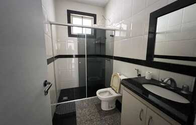 Imagem 6: Excelente Oportunidade. Churrasqueira, Varanda, Guarda roupae450m² de...