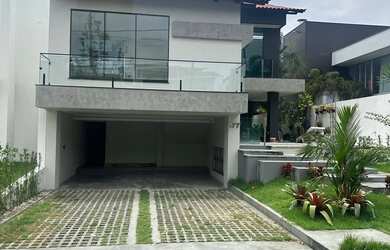 Imagem: A casa em condomínio possui 3 Dormitórios, 5 Banheiros, 4