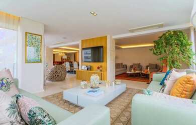 Imagem 11: Alto Padrão, 4 suítes, 5 vagas, quadra de tênis profissional, Condomínio...