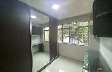 Imagem 13: Venda de apartamento de 3 quartos na Colina. Com armários e amplamente reformado