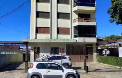 Imagem: O apartamento possui 3 Dormitórios, 1 Banheiro, 1 Vaga na garagem