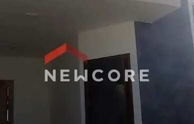 Imagem: A casa possui 3 Dormitórios, 2 Banheiros, 3 Vagas na garagem