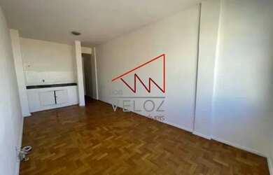 Imagem: A kitnet possui 1 Banheiro, 30m² de Área e está localizado