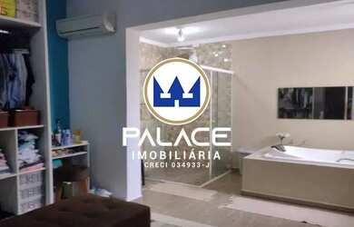 Imagem: A casa possui 2 Dormitórios, 1 Banheiro, 5 Vagas na garagem