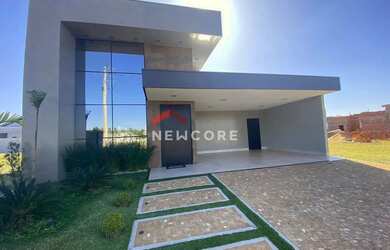 Imagem: A casa em condomínio possui 3 Dormitórios, 4 Banheiros, 2