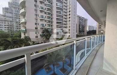 Imagem: O apartamento possui 2 Dormitórios, 4 Banheiros, 2 Vagas na