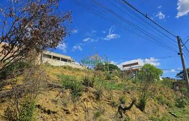 Imagem: O terreno possui 199m² de Área e está localizado em Campinho