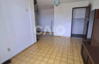 Imagem: O apartamento possui 2 Dormitórios, 1 Banheiro, 2 Vagas na