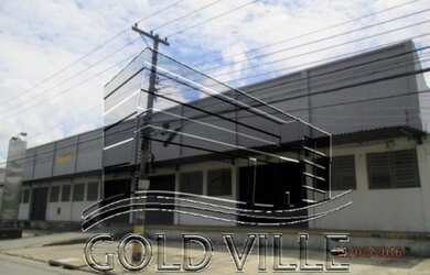 Imagem: O depósito possui 5 Vagas na garagem, 3.236m² de Área e