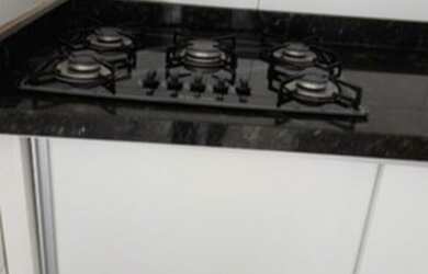 Imagem: A casa possui 3 Dormitórios, 2 Banheiros, 1 Vaga na garagem