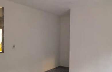 Imagem 2: ALUGA SE CASA. Varanda, 1 Banheiroe1 Dormitório