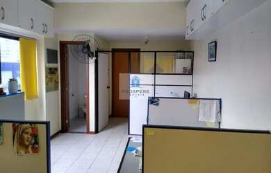 Imagem: O depósito possui 1 Vaga na garagem, 28m² de Área e está