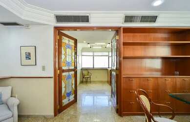 Imagem: O depósito possui 2 Vagas na garagem, 85m² de Área e está