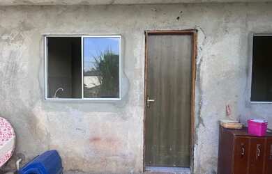 Imagem: A casa possui 1 Dormitório, 1 Banheiro e está localizado