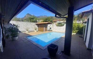 Imagem 4: Casa Espetacular em Condomínio na Freguesia