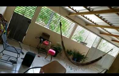 Imagem: A casa possui 2 Dormitórios, 1 Banheiro, 1 Vaga na garagem