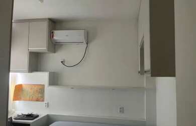 Imagem: O quarto possui Imóvel mobiliado e está localizado em Tirol