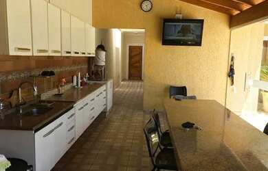 Imagem: A casa possui 2 Dormitórios, 1 Banheiro, 76m² de Área e