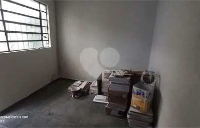 Imagem 6: Prédio comercial em Santana