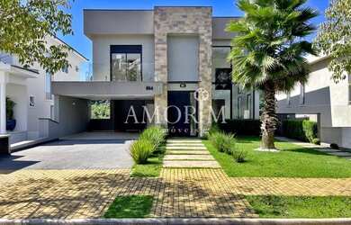 Imagem: A casa em condomínio possui 3 Dormitórios, 5 Banheiros, 4