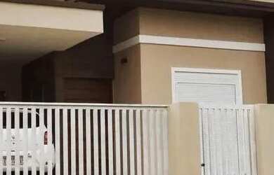 Imagem: A casa possui 2 Dormitórios, 1 Banheiro, 68m² de Área, Churrasqueira