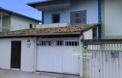 Imagem: A casa possui 3 Dormitórios, 3 Banheiros, 1 Vaga na garagem