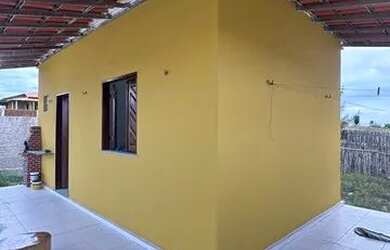 Imagem: A casa possui 1 Dormitório, 1 Banheiro, 2 Vagas na garagem